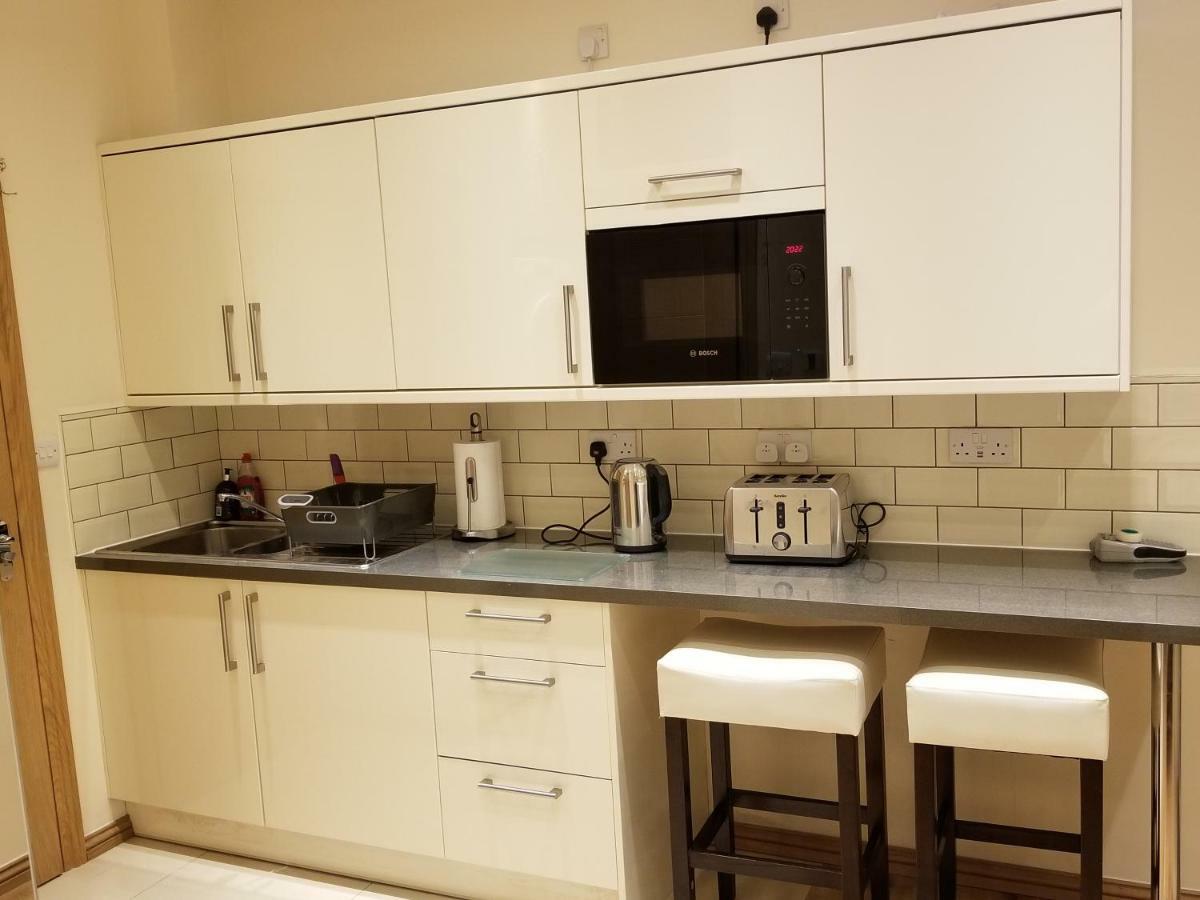 London Luxury Apartments 1Min Walk From Underground, With Free Parking Free Wifi Esterno foto